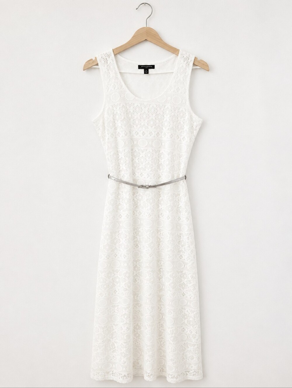 Sharagano Sleeveless White Lace Maxi Dress with Belt